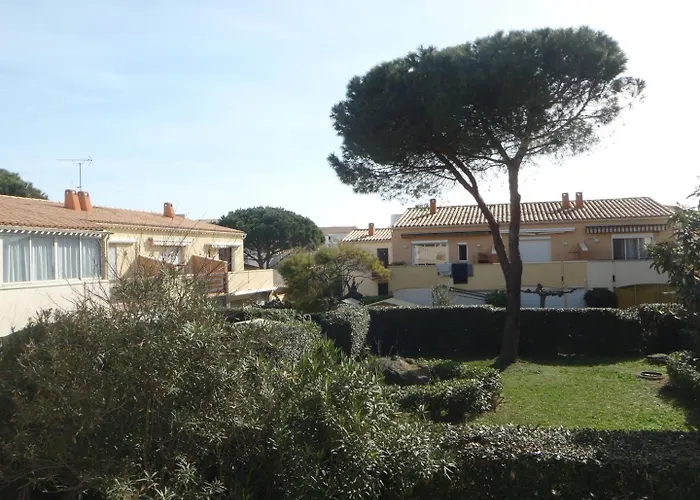 5018 Cap D'agde Joli T2 Mezzanine - Piscine - Proche Village Naturiste